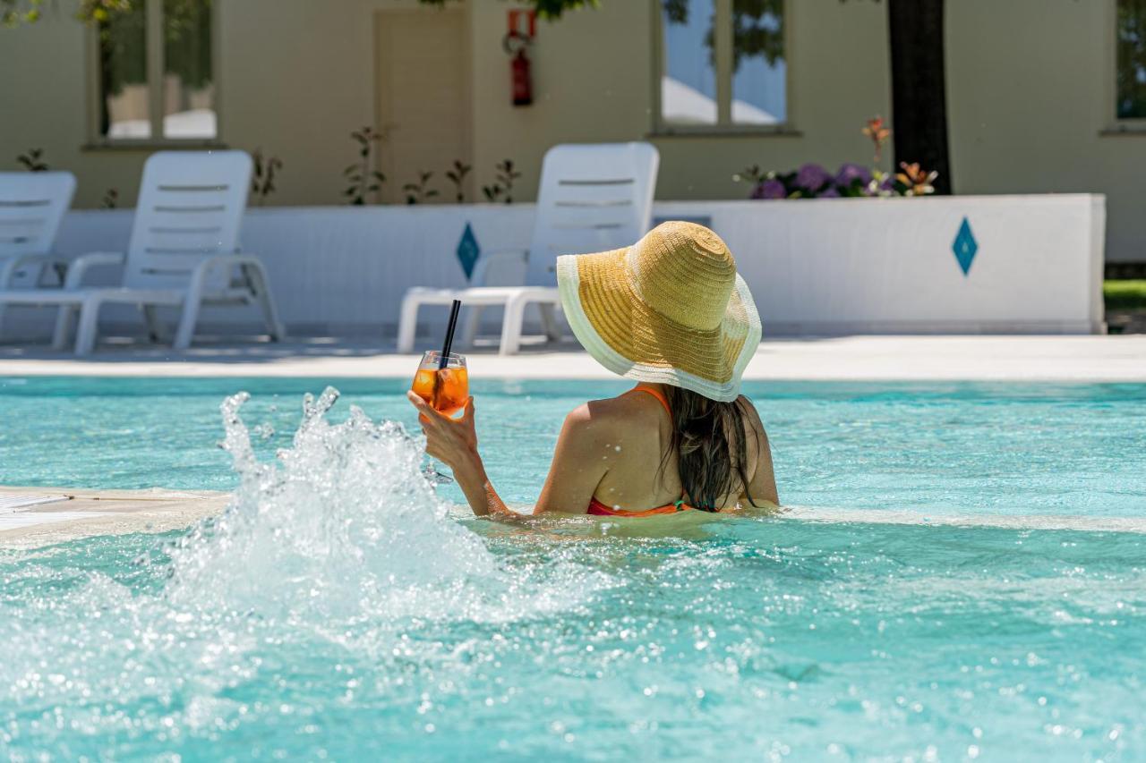 Hotel Le Mimose San Teodoro  Ngoại thất bức ảnh