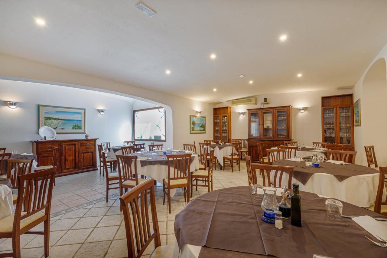 Hotel Le Mimose San Teodoro  Ngoại thất bức ảnh